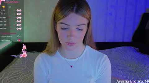 Snapshot of spicejessy chatting on 03-05-25, 04:24 your sweet Jessy online show from 03-05-25, 04:24