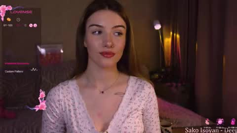 Snapshot of spicejessy chatting on 10-09-25, 04:38 your sweet Jessy online show from 10-09-25, 04:38