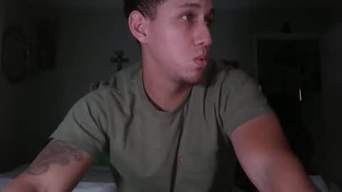 Snapshot of spicey_couple222 chatting on 12-04-24, 12:41 spicey_couple222 online show from 12-04-24, 12:41