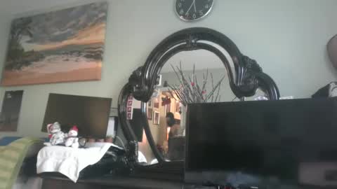 Snapshot of spicey_couple222 chatting on 01-16-25, 12:34 spicey_couple222 online show from 01-16-25, 12:34