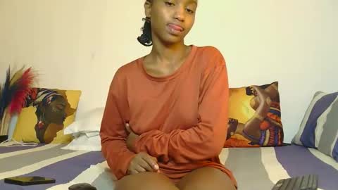 Snapshot of spicy_angels chatting on 12-03-25, 06:21 Quinter Cheeky online show from 12-03-25, 06:21