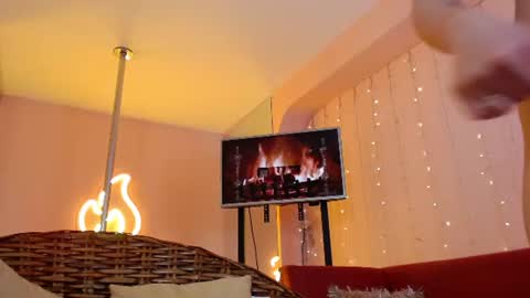 Snapshot of spicy_kass chatting on 06-28-26, 08:26 KASS online show from 06-28-26, 08:26