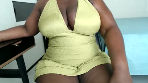 Snapshot of spicychocolatestrawberry chatting on 03-02-26, 07:10 SPICYCHOCSTRAW online show from 03-02-26, 07:10