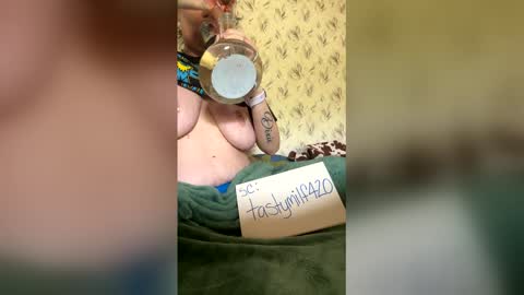 spicymama222 online show from 06-01-26, 02:30