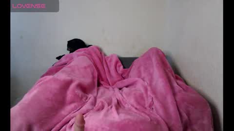 Snapshot of spicynice420 chatting on 09-10-25, 12:27 spicynice420 online show from 09-10-25, 12:27