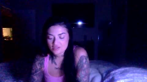 Snapshot of spicysammy chatting on 10-20-25, 05:19 Sammy online show from 10-20-25, 05:19