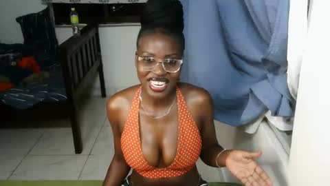 Snapshot of spicysashaa chatting on 09-23-25, 11:08 spicysashaa online show from 09-23-25, 11:08
