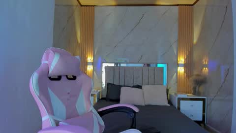 Snapshot of spicyslim_ chatting on 02-11-26, 03:11 spicyslim_ online show from 02-11-26, 03:11