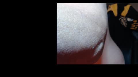 Snapshot of spider19752020 chatting on 11-11-25, 02:39 bri and mags fun room online show from 11-11-25, 02:39