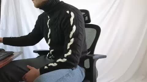 Marco. When Im offline you can view premium content in bio online show from 11-30-25, 08:51