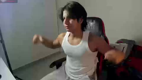 Snapshot of spideychill chatting on 09-20-25, 01:23 spideychill online show from 09-20-25, 01:23