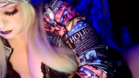 Vanessa Spade online show from 11-13-25, 06:12