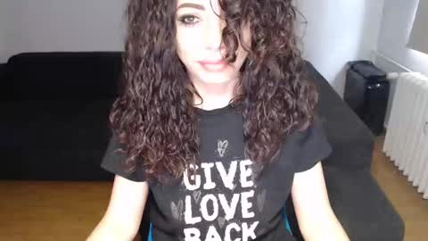 Snapshot of spoiled__doll chatting on 12-11-24, 11:19 Doll online show from 12-11-24, 11:19