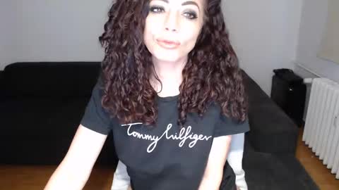 Snapshot of spoiled__doll chatting on 12-16-24, 05:38 Doll online show from 12-16-24, 05:38