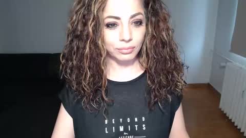 Snapshot of spoiled__doll chatting on 01-27-25, 07:24 Doll online show from 01-27-25, 07:24