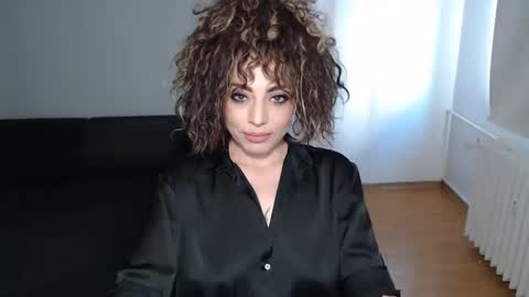 Snapshot of spoiled__doll chatting on 03-10-25, 11:32 Doll online show from 03-10-25, 11:32