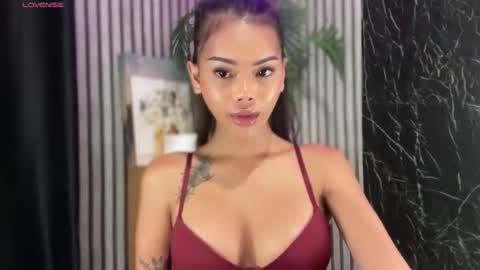 Snapshot of spoileme_babexx chatting on 04-11-26, 01:37 CALL ME RAINE online show from 04-11-26, 01:37