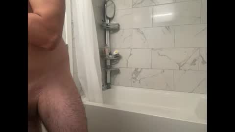 Snapshot of spookyfoxmulder chatting on 09-29-25, 07:51 ALEX online show from 09-29-25, 07:51