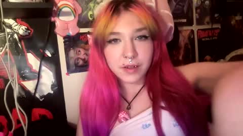 Pixie online show from 06-06-26, 01:32