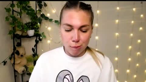 Karina online show from 05-09-26, 09:25
