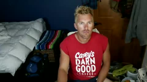 Snapshot of spun_redneck chatting on 07-14-26, 09:14 Spun Redneck online show from 07-14-26, 09:14