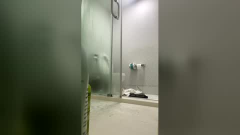 Snapshot of spunfun93 chatting on 03-31-26, 11:43 spunfun93 online show from 03-31-26, 11:43