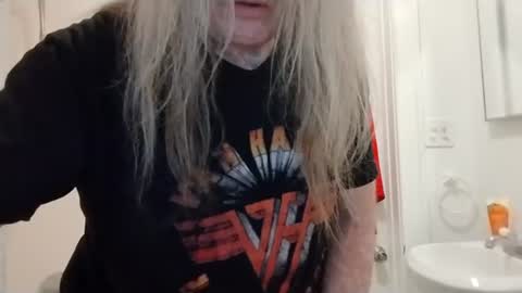 Snapshot of spunslut212 chatting on 07-04-26, 01:56 spunslut212 online show from 07-04-26, 01:56