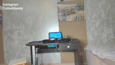 Snapshot of squirt_blondy chatting on 03-26-26, 06:35 Caila online show from 03-26-26, 06:35