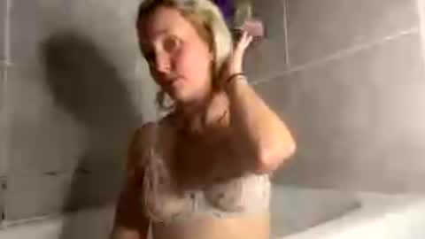 squirtle_2319 online show from 07-24-26, 04:49