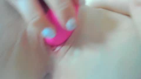 Snapshot of squirttati33 chatting on 10-25-25, 12:23 Tati online show from 10-25-25, 12:23