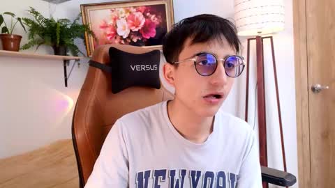 Snapshot of sr_evann chatting on 03-22-26, 04:21 sr_evann online show from 03-22-26, 04:21