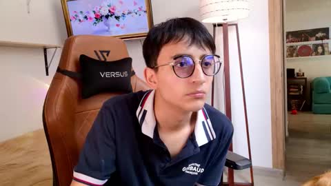Snapshot of sr_evann chatting on 03-26-26, 06:35 sr_evann online show from 03-26-26, 06:35