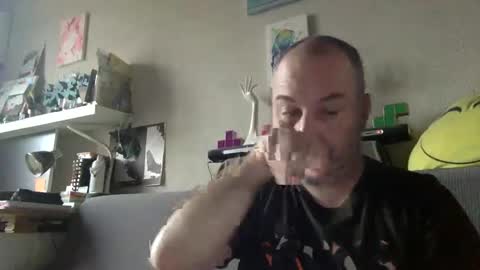 Snapshot of srekos38 chatting on 12-23-24, 09:49 srekos38 online show from 12-23-24, 09:49