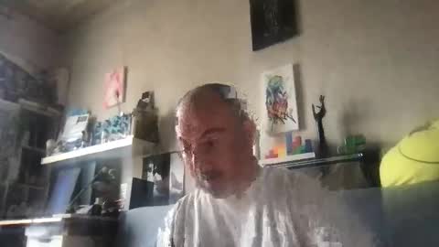 Snapshot of srekos38 chatting on 10-15-25, 08:58 srekos38 online show from 10-15-25, 08:58