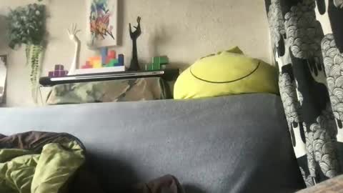 Snapshot of srekos38 chatting on 11-25-25, 11:21 srekos38 online show from 11-25-25, 11:21