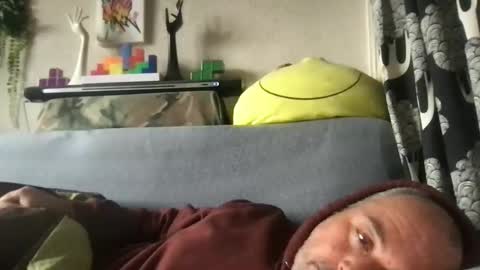 Snapshot of srekos38 chatting on 01-11-26, 01:49 srekos38 online show from 01-11-26, 01:49