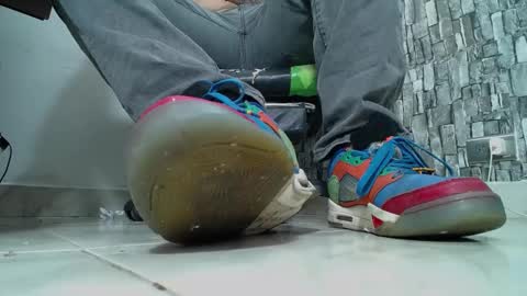 Snapshot of srfindomfeet_ chatting on 01-19-25, 03:50 sr master cum its my old account online show from 01-19-25, 03:50