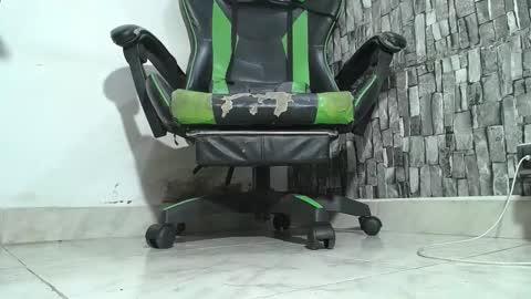 sr master cum its my old account online show from 12-23-25, 08:01