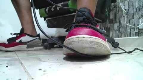 sr master cum its my old account online show from 04-27-26, 08:18