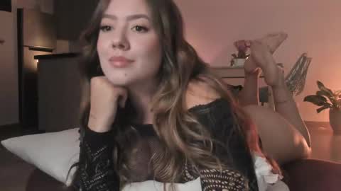 Snapshot of srta__sophie chatting on 02-15-25, 02:26 Sophie 3 online show from 02-15-25, 02:26