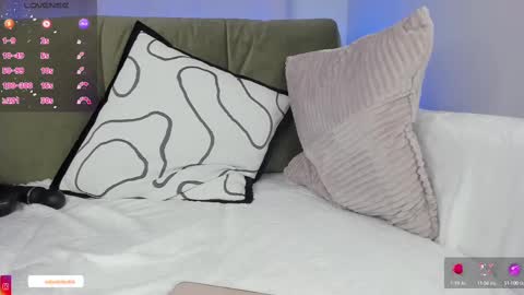 Snapshot of ssashagarter chatting on 03-08-25, 09:18 Alexandra online show from 03-08-25, 09:18