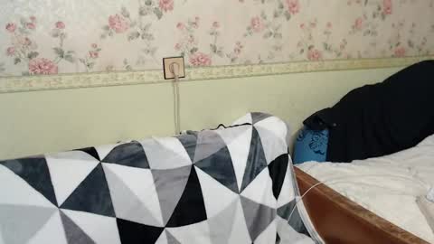 Snapshot of st_rudy chatting on 02-26-25, 05:28 Joe Peach online show from 02-26-25, 05:28