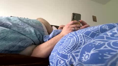 Snapshot of sta13 chatting on 02-12-25, 12:44 sta13 online show from 02-12-25, 12:44