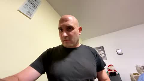 Snapshot of sta13 chatting on 10-25-25, 09:42 sta13 online show from 10-25-25, 09:42