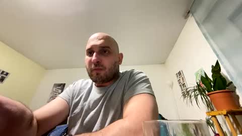 Snapshot of sta13 chatting on 04-02-26, 10:51 sta13 online show from 04-02-26, 10:51