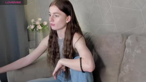 Snapshot of stacey_brown chatting on 12-13-24, 04:33 Stacey GMT5 Mo Tu We Th Fr Sa 3am -10am online show from 12-13-24, 04:33