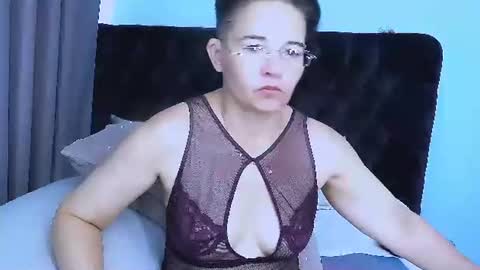 Snapshot of staceydarling chatting on 07-06-26, 07:38 staceydarling online show from 07-06-26, 07:38