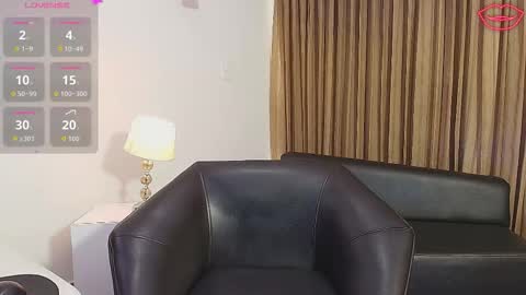 Snapshot of staceygraves_ chatting on 11-14-25, 02:49 online show from 11-14-25, 02:49