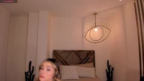 Stacy Woods online show from 05-04-26, 11:50