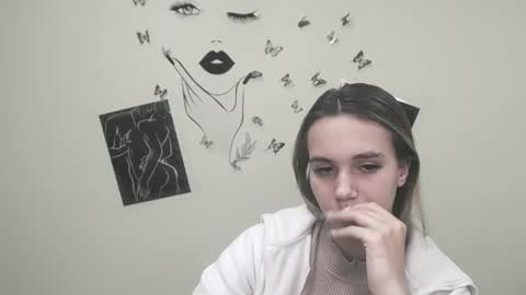 Stacy online show from 12-22-24, 05:32